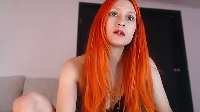 Snapshot of skinny_Raven chatting on May 2, 1:49 pm skinny Raven online show from May 2, 1:49 pm