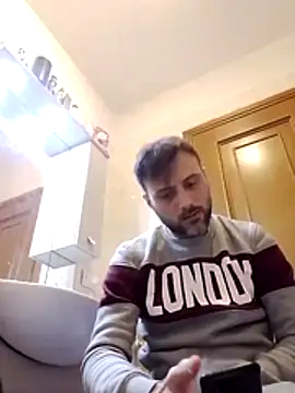 coppiasenzacensura online show from January 5, 5:27 pm