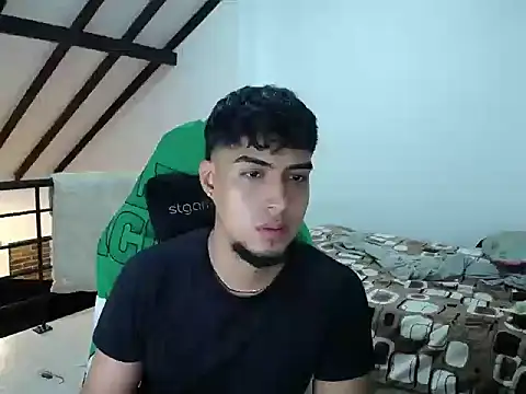 Snapshot of matias_bianco chatting on February 20, 4:42 am matias bianco online show from February 20, 4:42 am