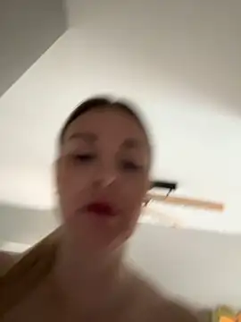 Bella-Tight online show from March 17, 8:06 am