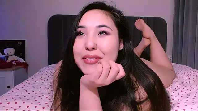 Snapshot of monabooty chatting on February 1, 2:37 am monabooty online show from February 1, 2:37 am