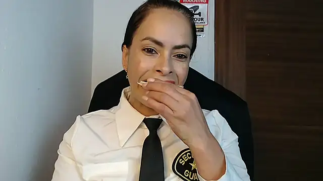 susana07 online show from April 7, 11:10 am