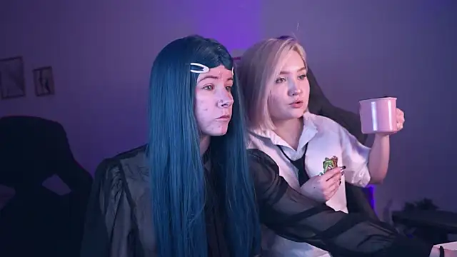 ReiYosimoto online show from January 31, 12:07 pm