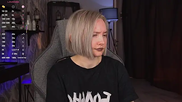 Snapshot of ReiYosimoto chatting on February 4, 3:51 pm ReiYosimoto online show from February 4, 3:51 pm