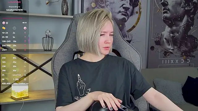 Snapshot of ReiYosimoto chatting on March 2, 4:58 pm ReiYosimoto online show from March 2, 4:58 pm