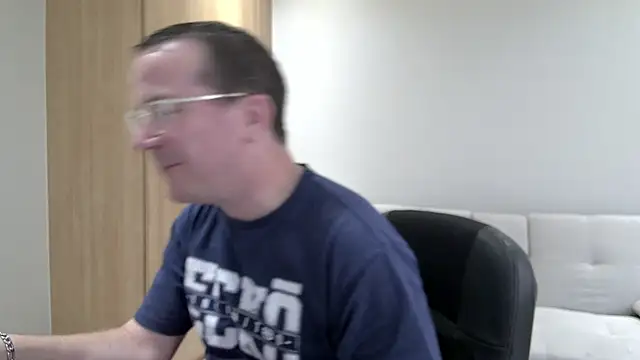 Snapshot of BrettJ81 chatting on October 5, 2:04 pm BrettJ81 online show from October 5, 2:04 pm