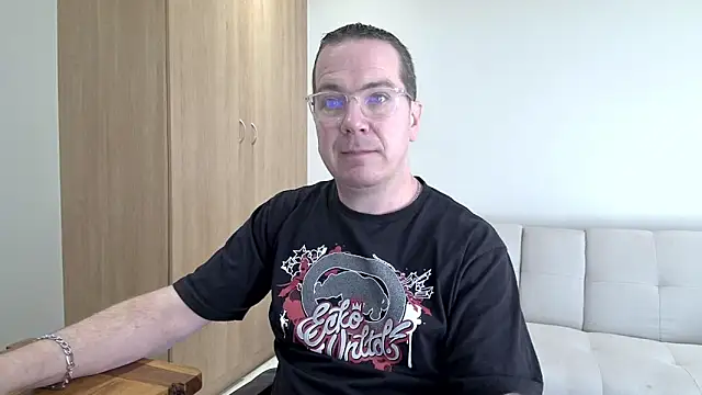 BrettJ81 online show from May 2, 1:27 pm