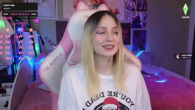 Evie Ro online show from December 14, 6:56 am