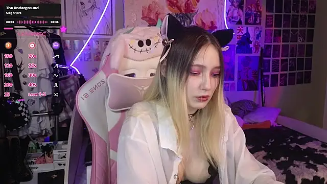 Evie Ro online show from March 12, 7:49 pm