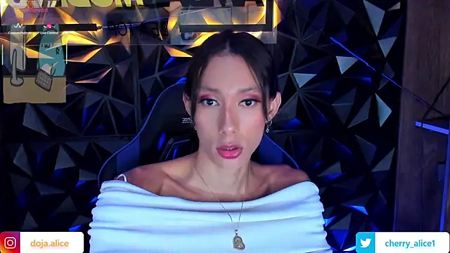 alicee salvatore online show from February 10, 2:10 pm