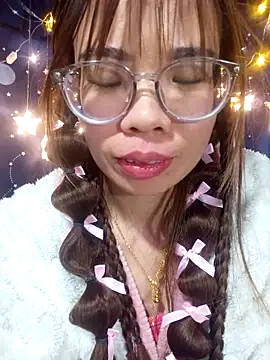   Mai-love19   online show from February 3, 6:40 am