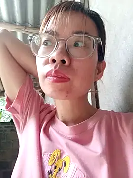   Mai-love19   online show from April 18, 8:51 am