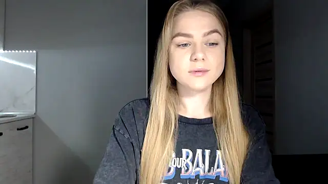 Snapshot of Sunbeam_ chatting on November 27, 3:25 pm Sunbeam online show from November 27, 3:25 pm