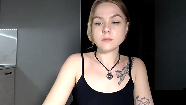 Snapshot of Sunbeam_ chatting on April 23, 8:22 pm Sunbeam online show from April 23, 8:22 pm