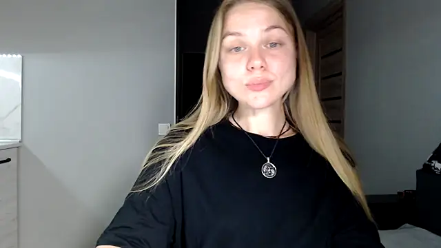 Snapshot of Sunbeam_ chatting on May 15, 9:55 pm Sunbeam online show from May 15, 9:55 pm