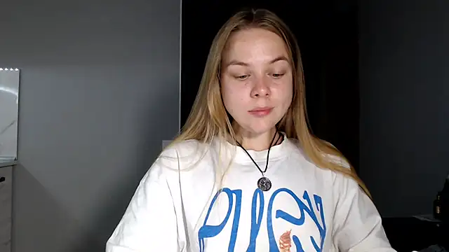 Snapshot of Sunbeam_ chatting on July 11, 9:05 pm Sunbeam online show from July 11, 9:05 pm