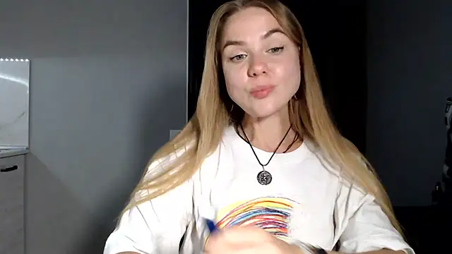 Snapshot of Sunbeam_ chatting on July 22, 8:55 pm Sunbeam online show from July 22, 8:55 pm