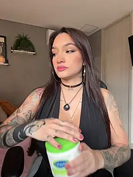 Snapshot of DaniDusan_ chatting on April 30, 7:53 pm DaniDusan online show from April 30, 7:53 pm