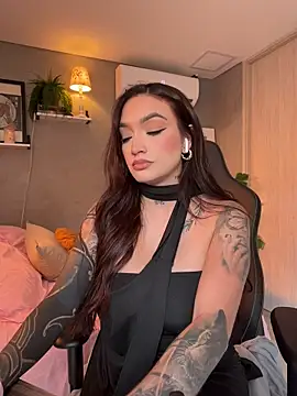 DaniDusan  online show from August 3, 7:17 pm