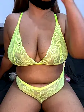 Snapshot of VINDY- chatting on January 8, 5:21 am VINDY- online show from January 8, 5:21 am