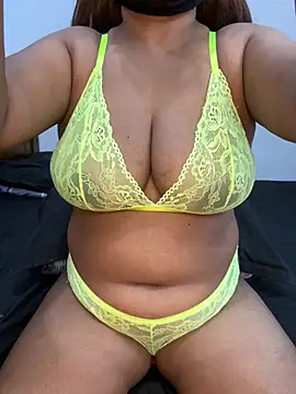 Snapshot of VINDY- chatting on February 28, 4:35 am VINDY- online show from February 28, 4:35 am