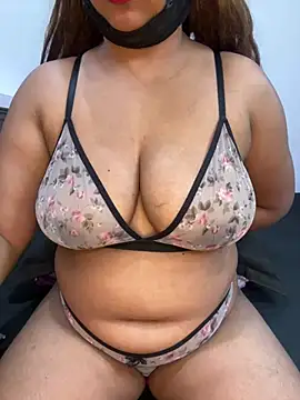 Snapshot of VINDY- chatting on March 2, 5:08 am VINDY- online show from March 2, 5:08 am