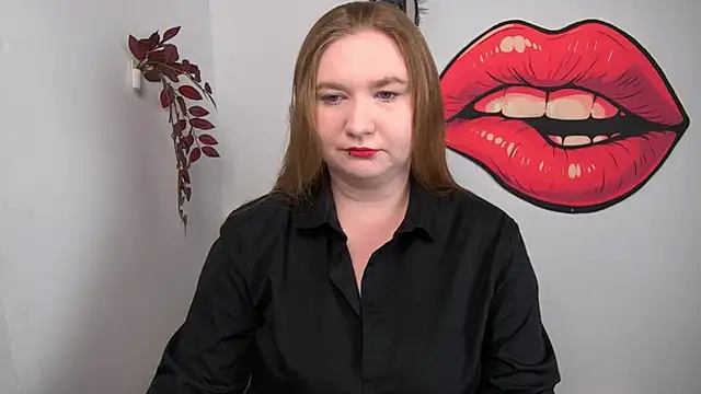 Snapshot of LaraDream chatting on April 30, 2:12 pm LaraDream online show from April 30, 2:12 pm