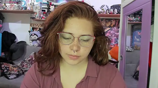 soficammy online show from March 15, 9:32 pm