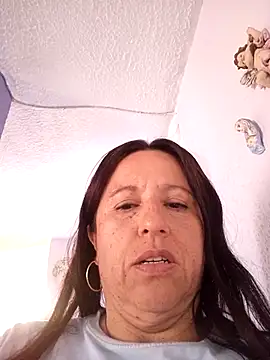 Snapshot of valeriapinter chatting on April 29, 6:25 pm valeriapinter online show from April 29, 6:25 pm