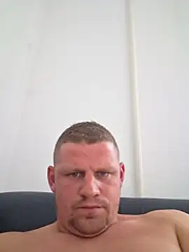 Snapshot of zagi3m23 chatting on July 27, 4:25 pm zagi3m23 online show from July 27, 4:25 pm