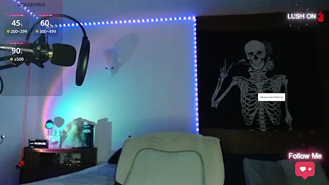 soyelcarlitos  online show from September 18, 5:31 am