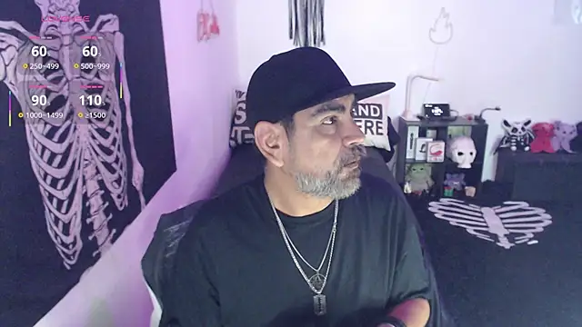 Snapshot of soyelcarlitos_ chatting on June 9, 5:24 pm soyelcarlitos online show from June 9, 5:24 pm