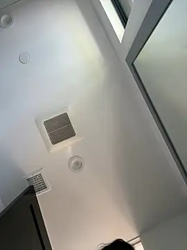 mismialove online show from February 25, 10:08 pm