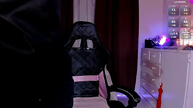 Snapshot of KeishaDanger_ chatting on January 30, 11:55 pm KeishaDanger online show from January 30, 11:55 pm