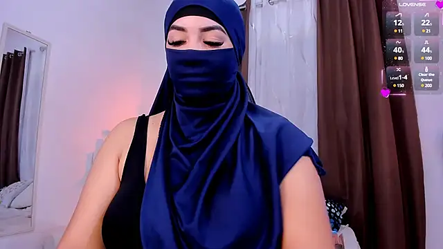 Snapshot of KeishaDanger_ chatting on February 12, 2:24 am KeishaDanger online show from February 12, 2:24 am