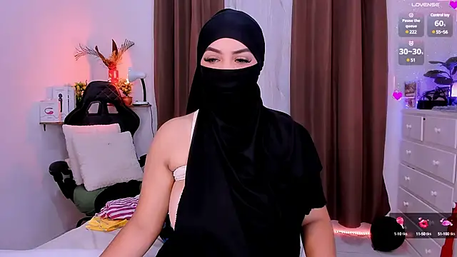 Snapshot of KeishaDanger_ chatting on February 23, 10:31 pm KeishaDanger online show from February 23, 10:31 pm