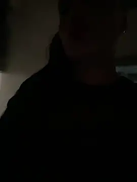 Snapshot of sofia_xxx02 chatting on February 6, 11:57 am sofia xxx02 online show from February 6, 11:57 am