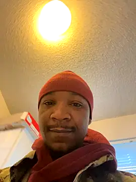 Snapshot of Letgeti chatting on October 4, 3:10 pm Letgeti online show from October 4, 3:10 pm