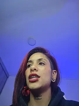 Snapshot of luci_fer_devil chatting on July 12, 9:39 pm luci fer devil online show from July 12, 9:39 pm