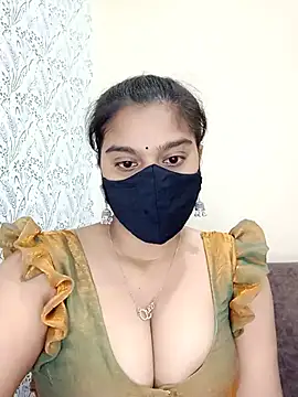 Snapshot of Jasmine_jaaan chatting on May 27, 3:47 am Jasmine jaaan online show from May 27, 3:47 am